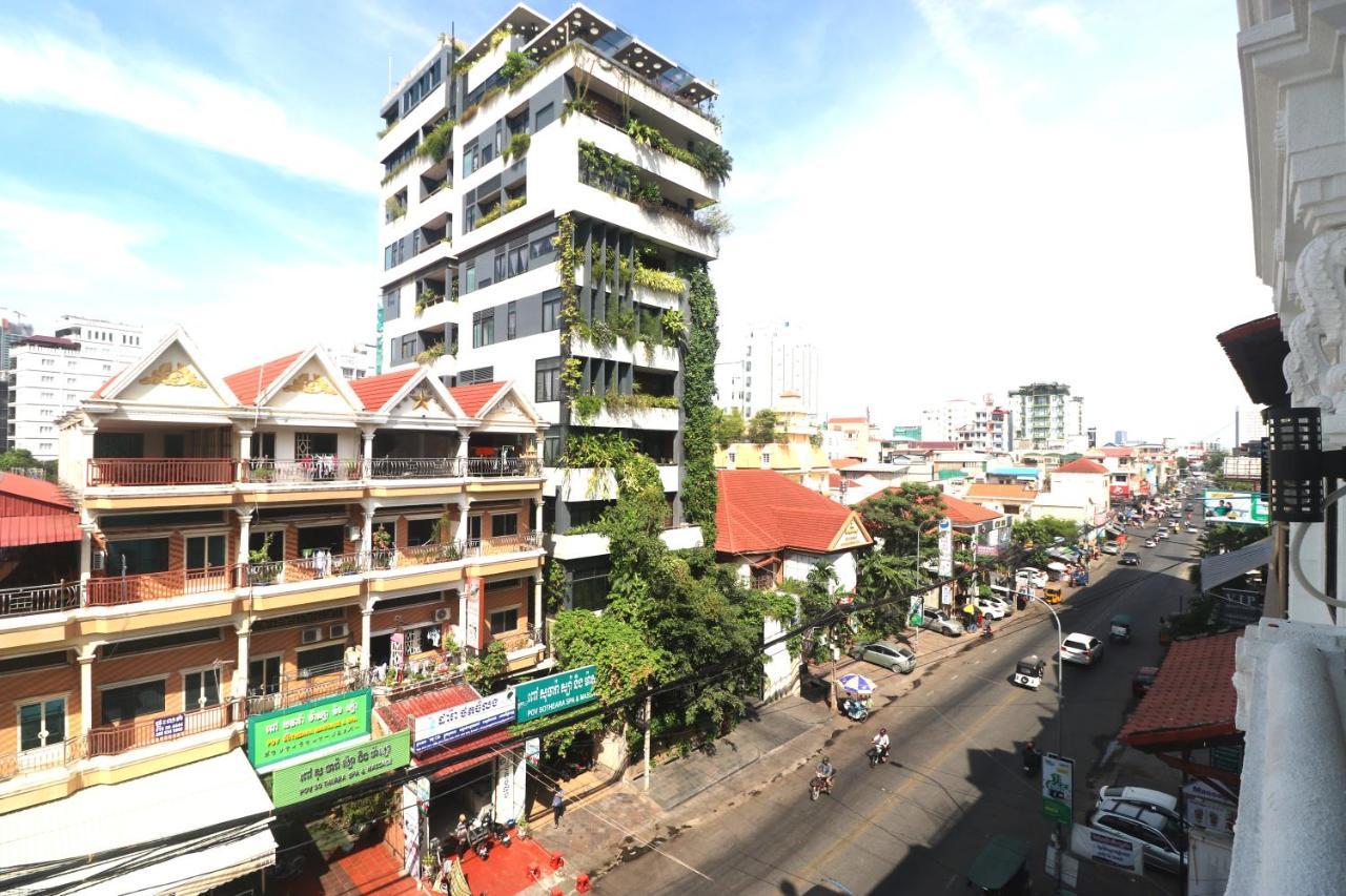 Grand Elevation Hotel Phnom Penh Exterior foto